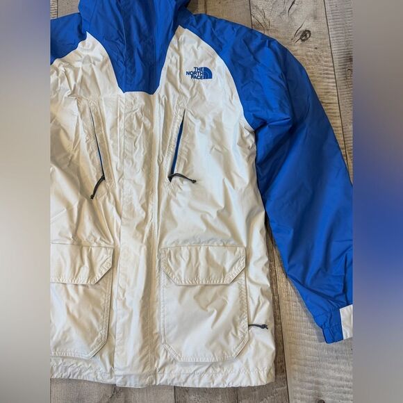 The North Face 2-in-1 Men’s Jacket - Picture 2 of 7